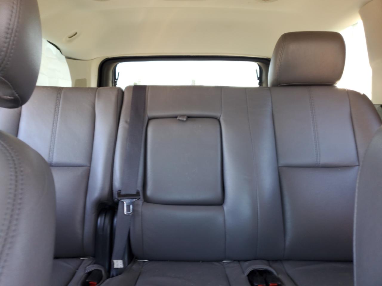 CHEVROLET TAHOE C1500 LS