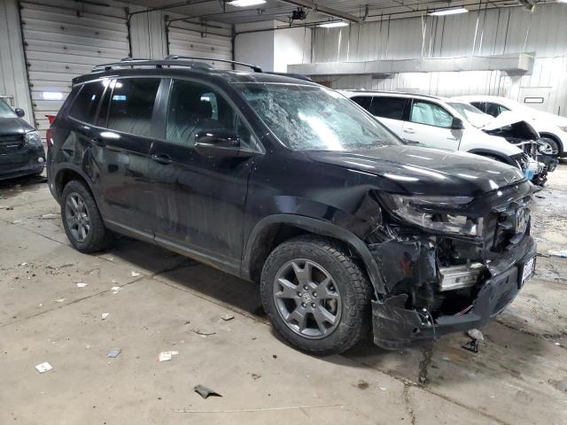 2024 HONDA PASSPORT T 5FNYF8H66RB019093