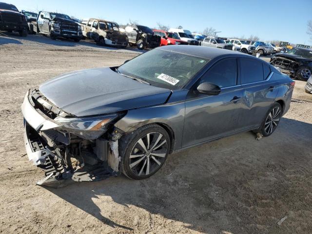NISSAN ALTIMA SR