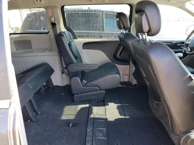2016 CHRYSLER TOWN & COU - 2C4RC1BG1GR282602