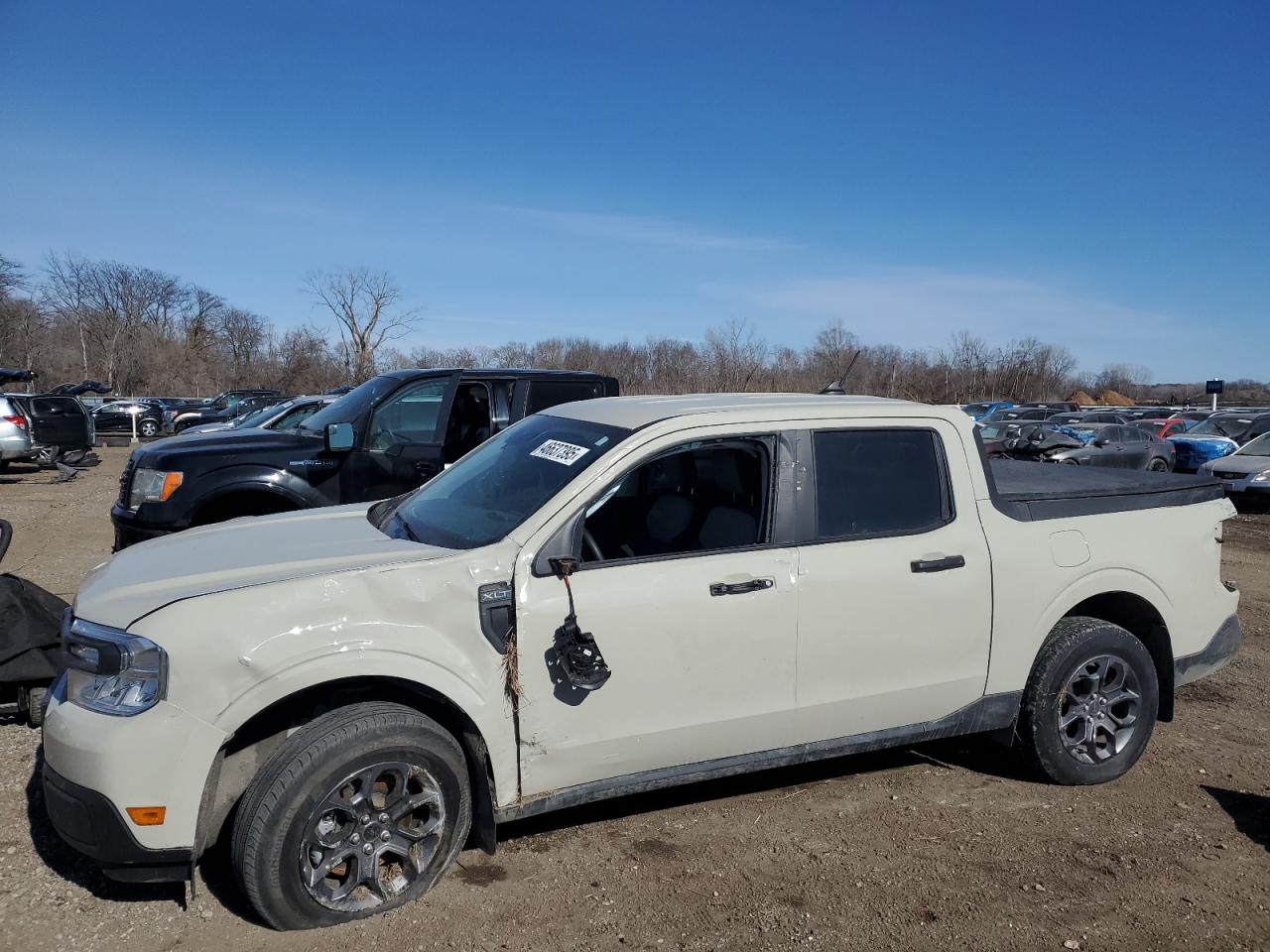 FORD MAVERICK XLT