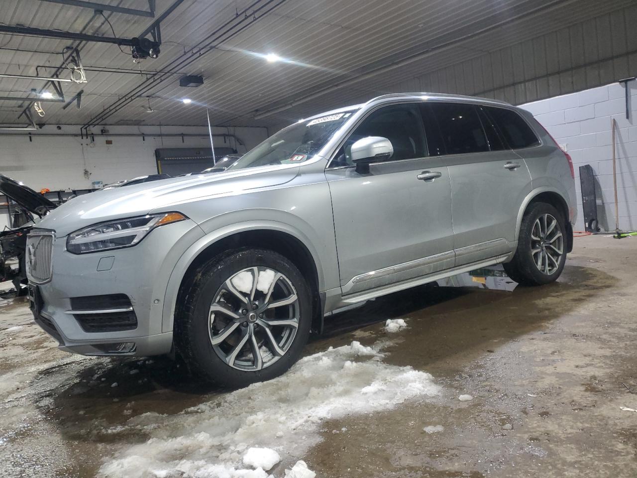 VOLVO XC90 T6
