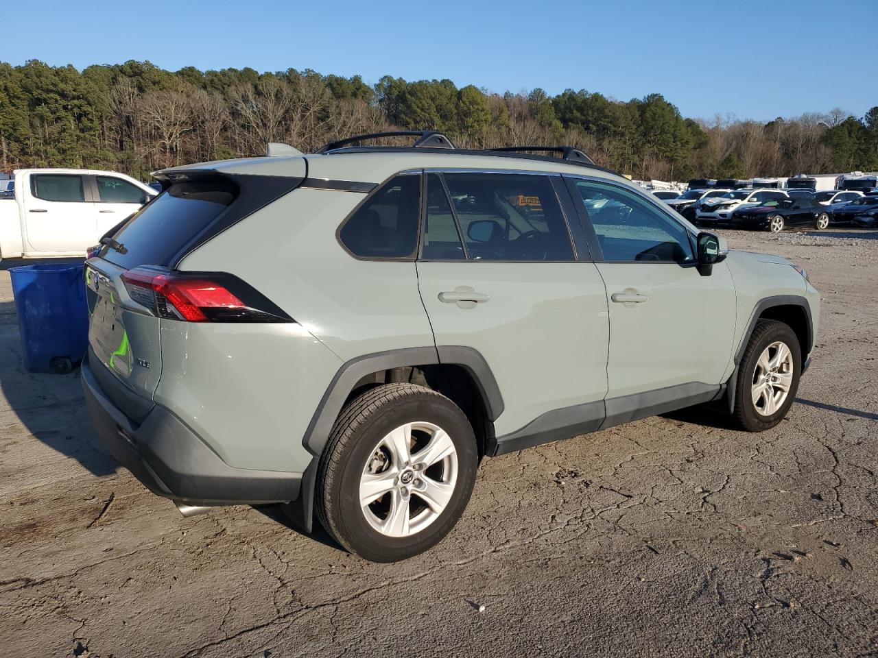 Lot #3239230135 2019 TOYOTA RAV4 XLE