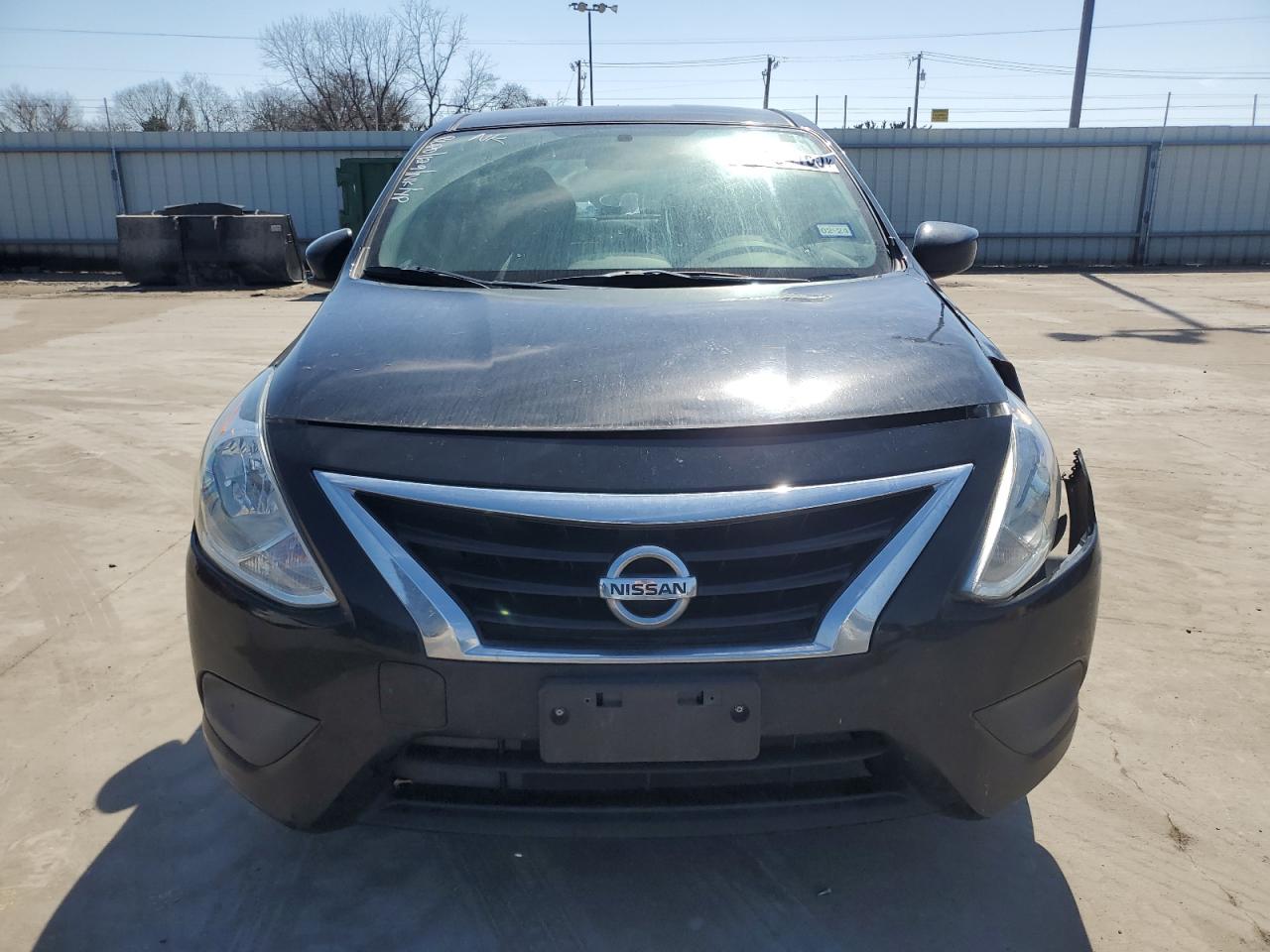 NISSAN VERSA S