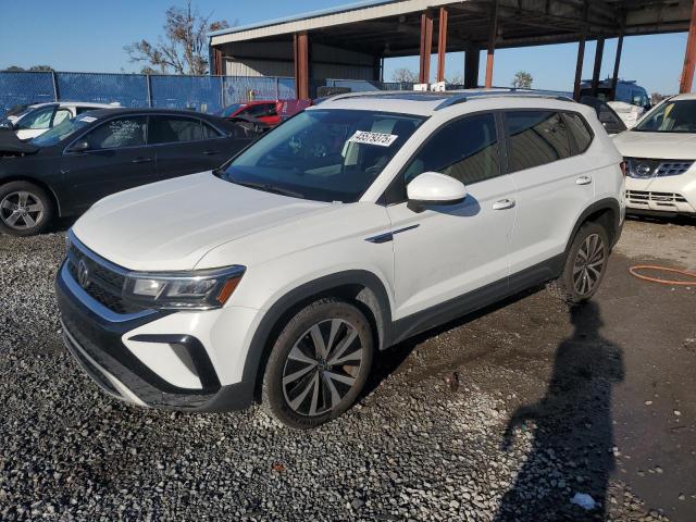 VOLKSWAGEN TAOS SE