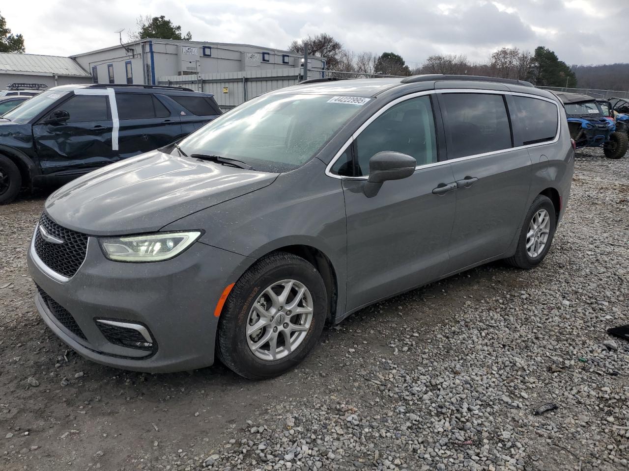 CHRYSLER PACIFICA TOURING L