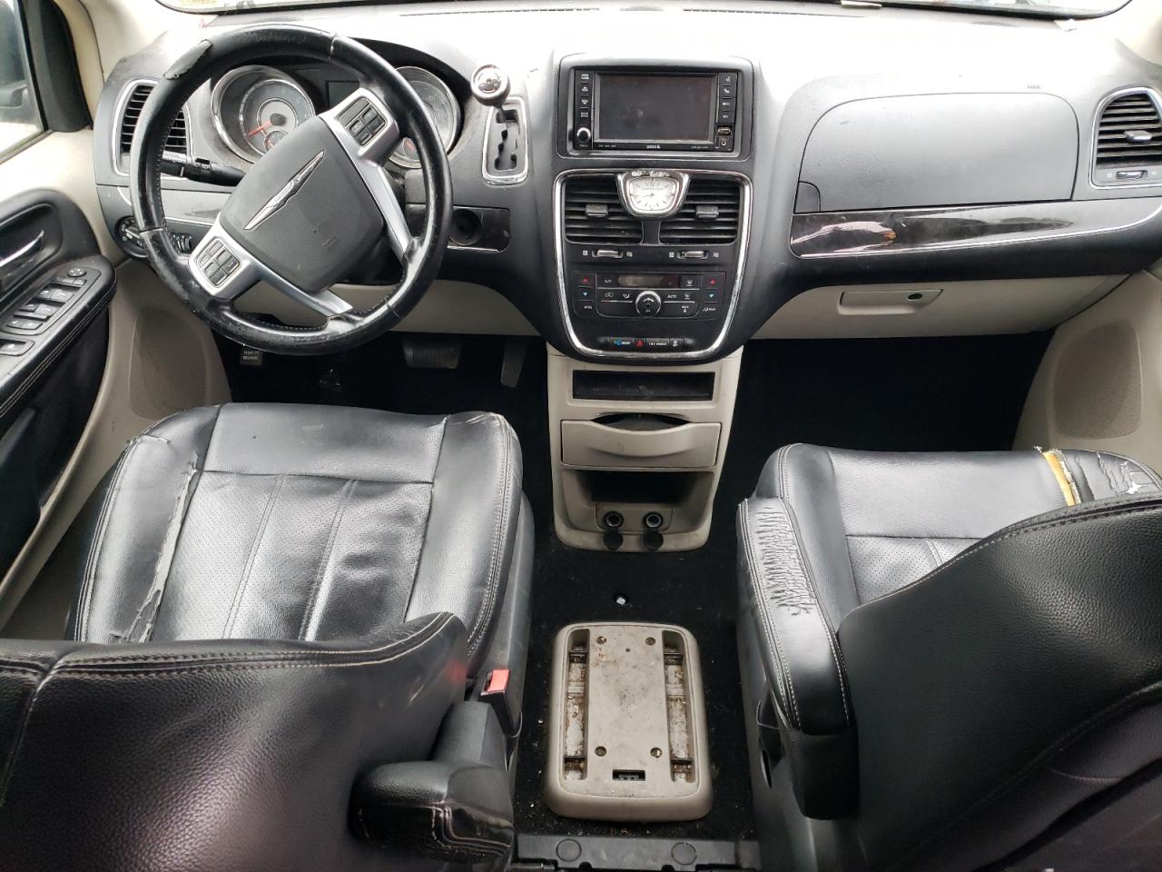 CHRYSLER TOWN & COUNTRY TOURING