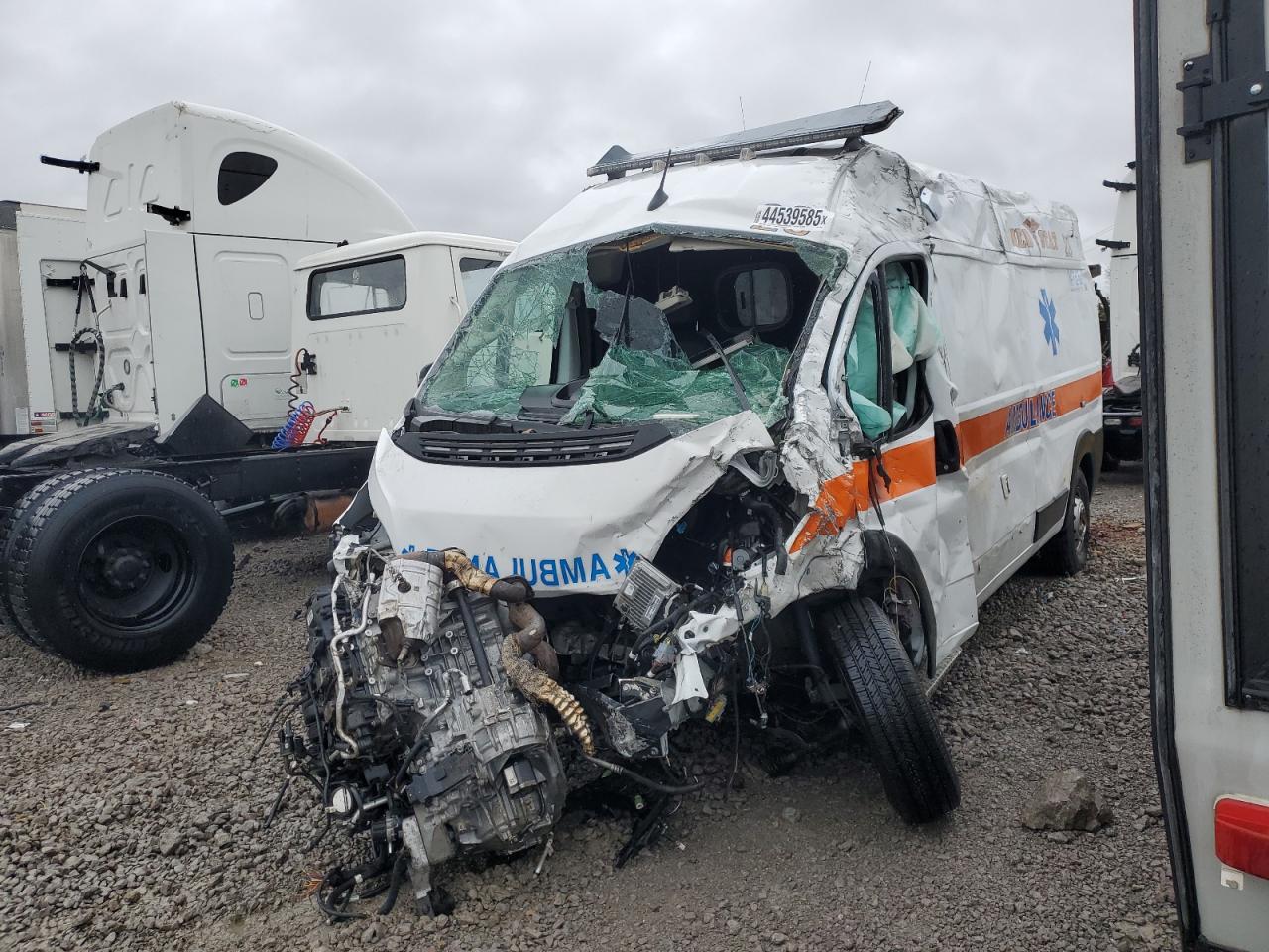 RAM PROMASTER 2500 HIGH