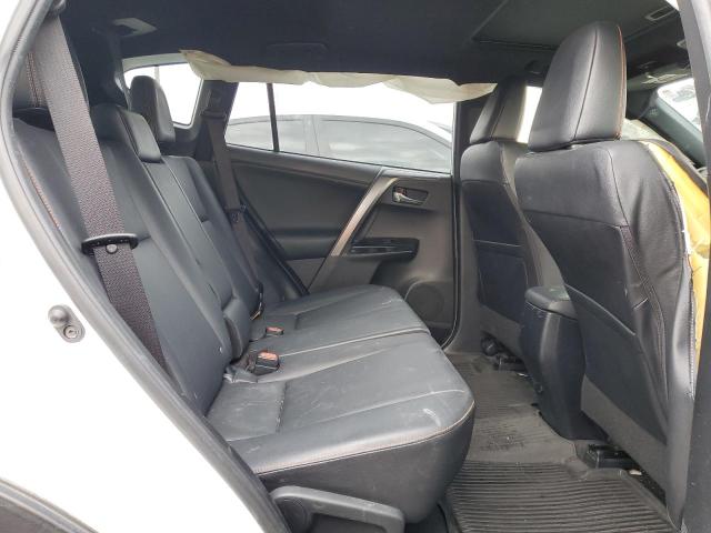 2016 TOYOTA RAV4 SE - JTMNFREV4GD082766