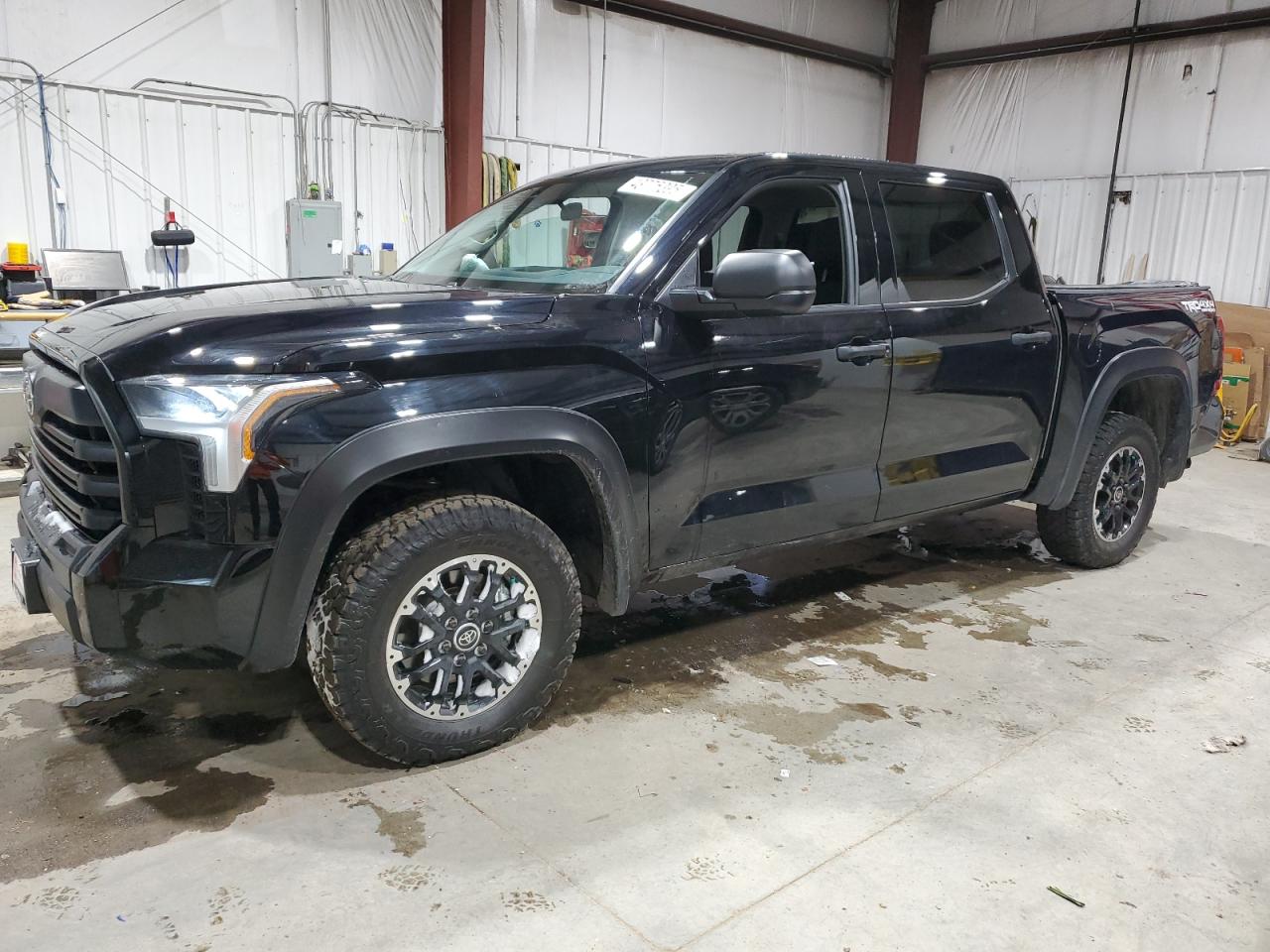 TOYOTA TUNDRA CREWMAX SR