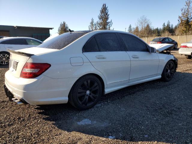 MERCEDES-BENZ C 300 4MAT 2012 white  gas WDDGF8BB8CA729930 photo #4