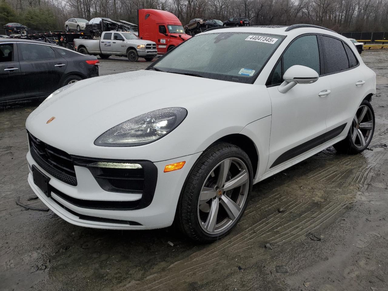  Salvage Porsche Macan Base