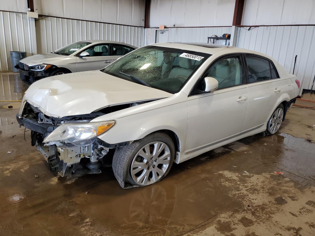 TOYOTA AVALON BASE