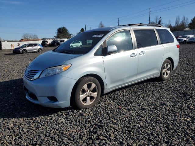 TOYOTA SIENNA LE