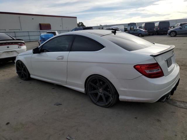 Vin: wddgj5hb9cf764743, lot: 45793575, mercedes-benz c-class 350 20122