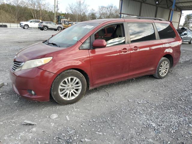 TOYOTA SIENNA XLE