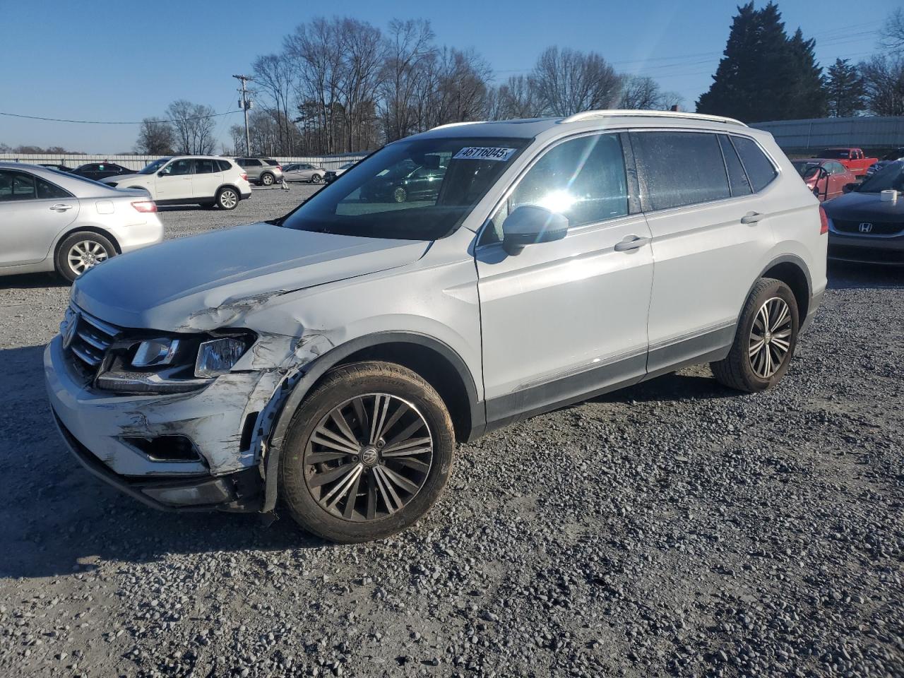 VOLKSWAGEN TIGUAN SE