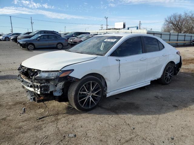 TOYOTA CAMRY SE