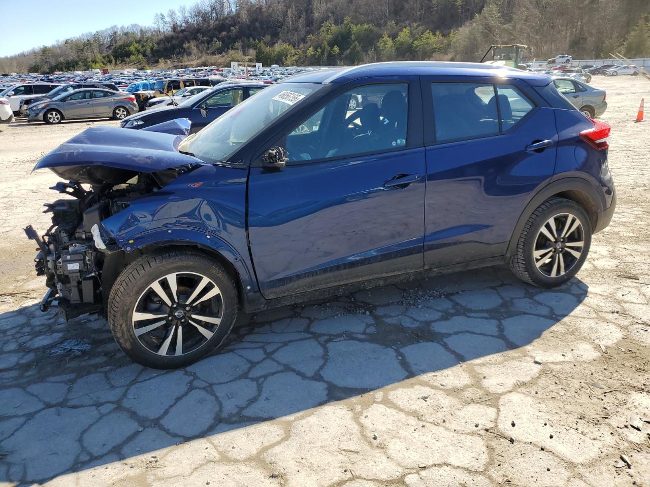 NISSAN KICKS SV