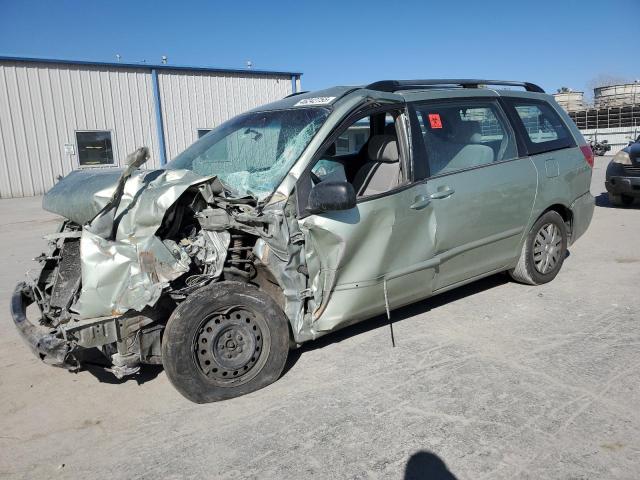 TOYOTA SIENNA CE