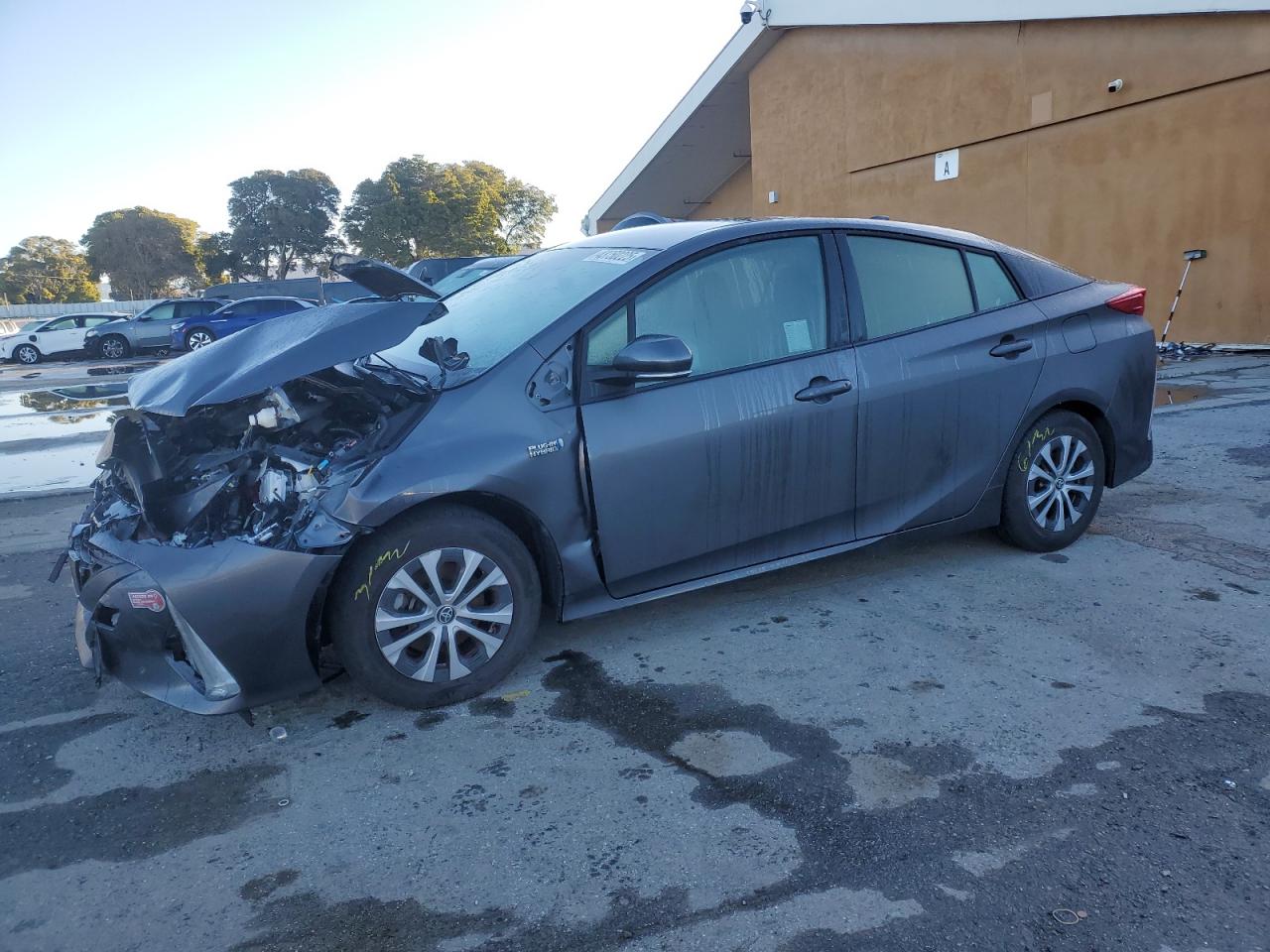 TOYOTA PRIUS PRIME LE