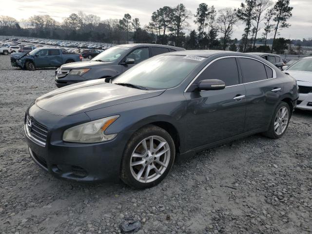 NISSAN MAXIMA S