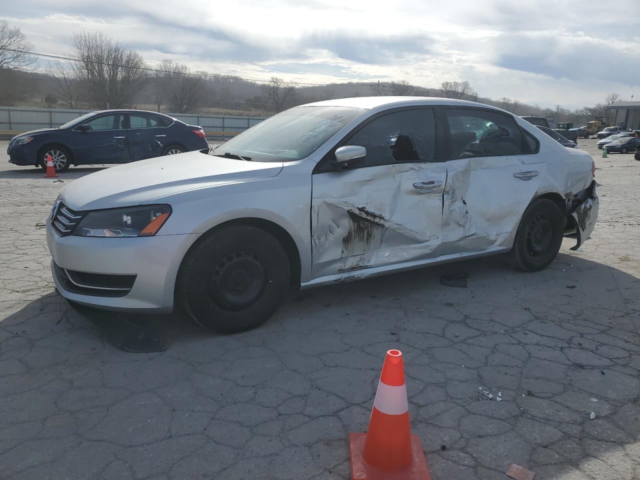 VOLKSWAGEN PASSAT S