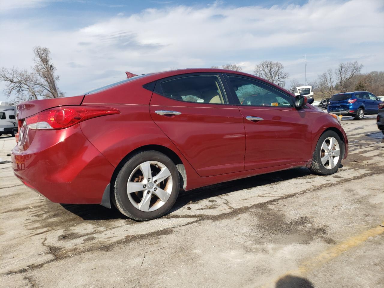 Hyundai Elantra gl 2013
