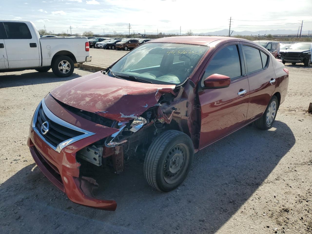NISSAN VERSA S