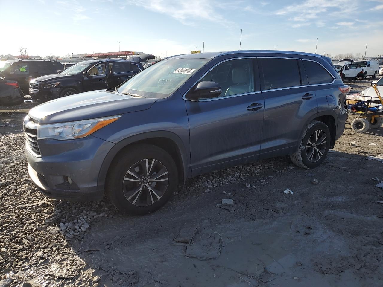 TOYOTA HIGHLANDER XLE