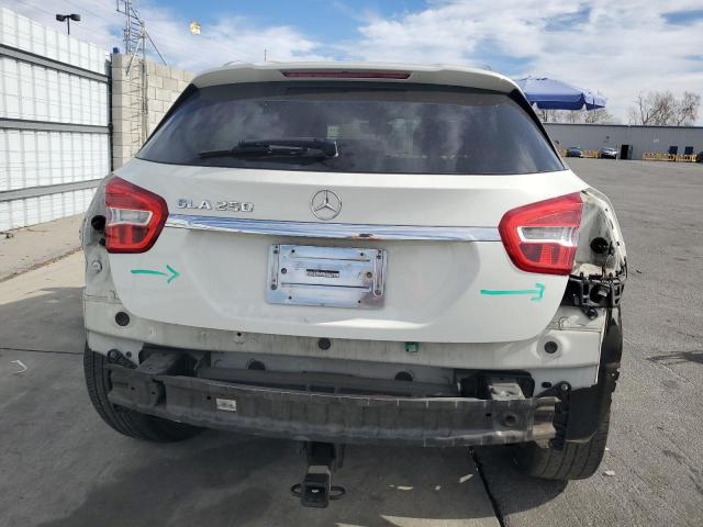 2018 MERCEDES-BENZ GLA 250 - WDCTG4EB3JJ454131