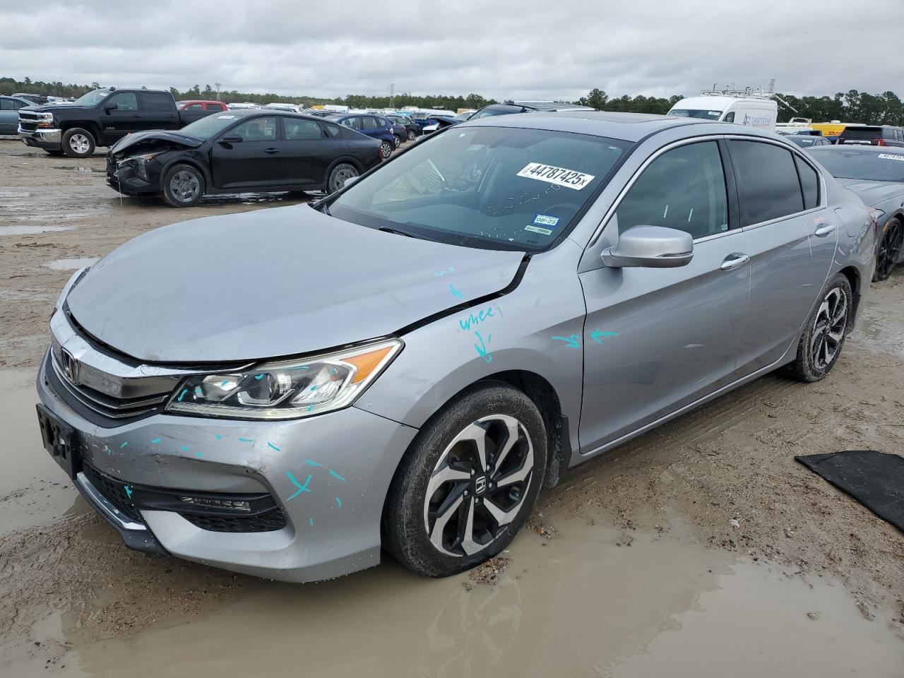1HGCR3F8XHA005179 HONDA ACCORD EXL 2017