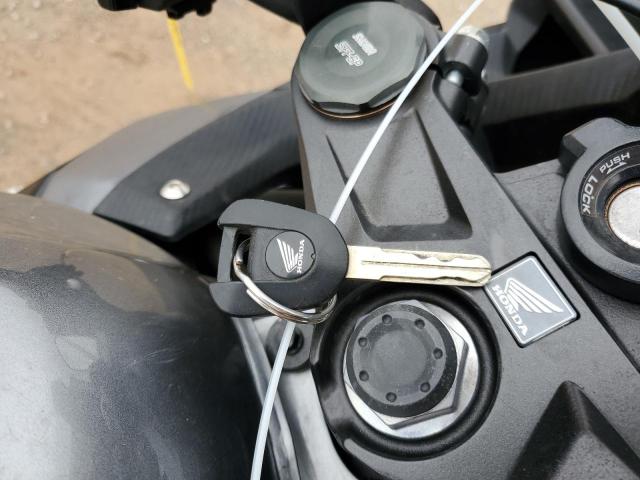2022 HONDA CBR500 RA MLHPC6256N5300750