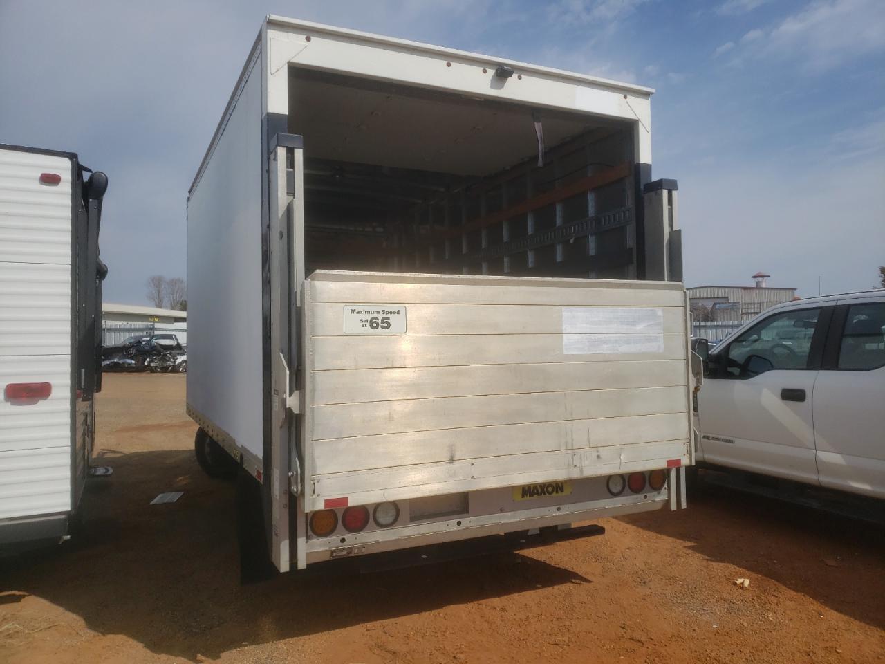 Lot #3197970464 2019 ISUZU NPR