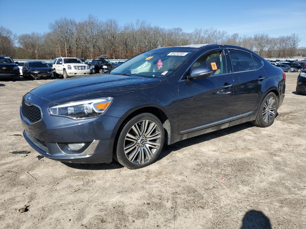 KIA CADENZA PREMIUM