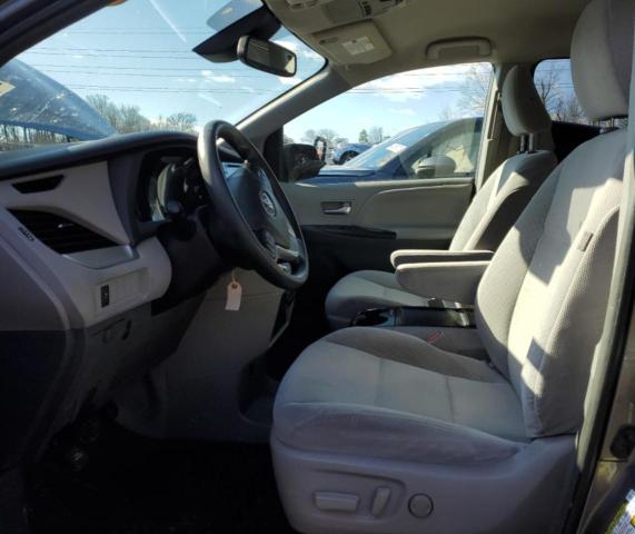 2018 TOYOTA SIENNA LE - 5TDKZ3DC8JS915102