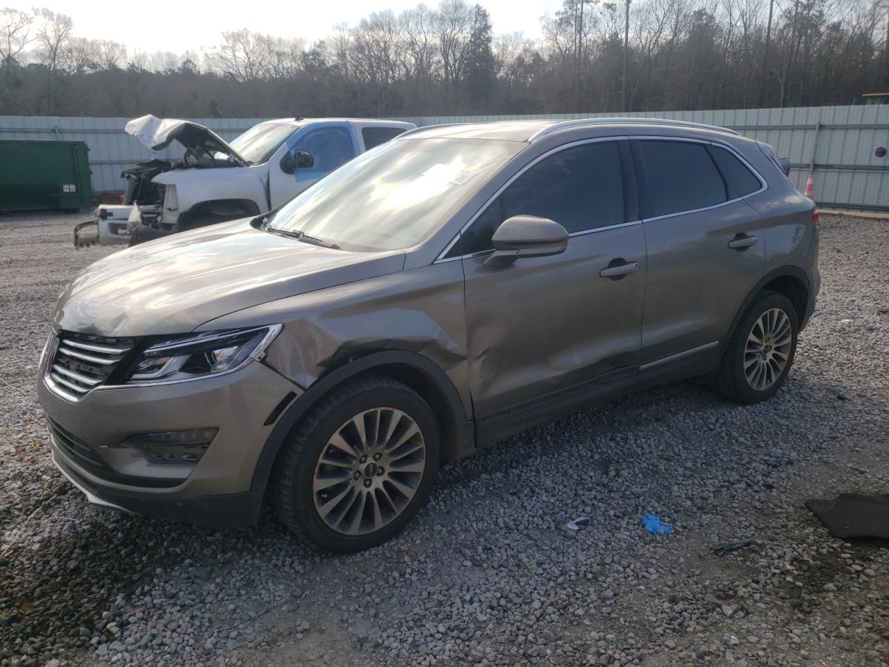 5LMCJ3C94HUL56874 LINCOLN MKC RESERV 2017