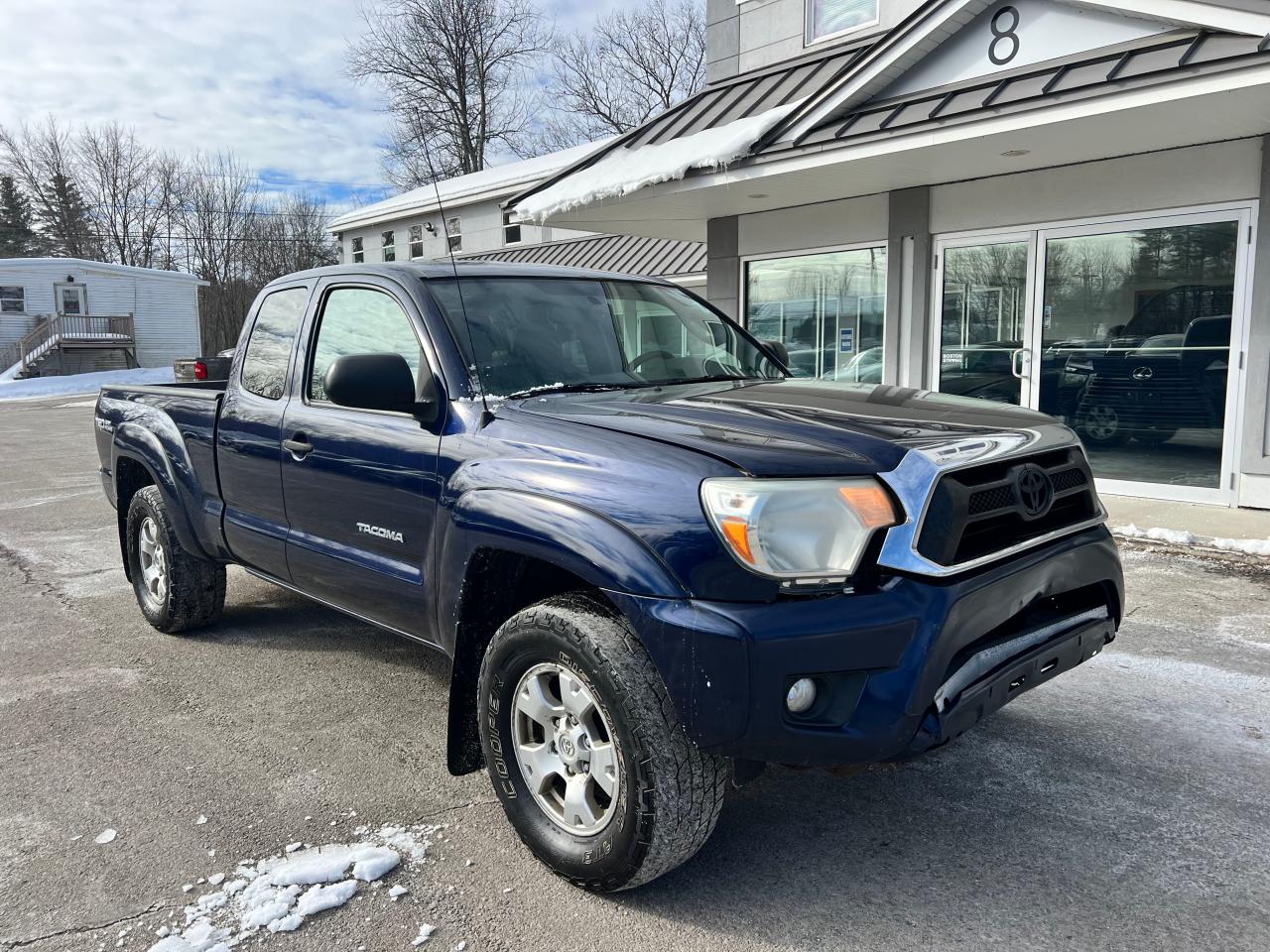  Salvage Toyota Tacoma