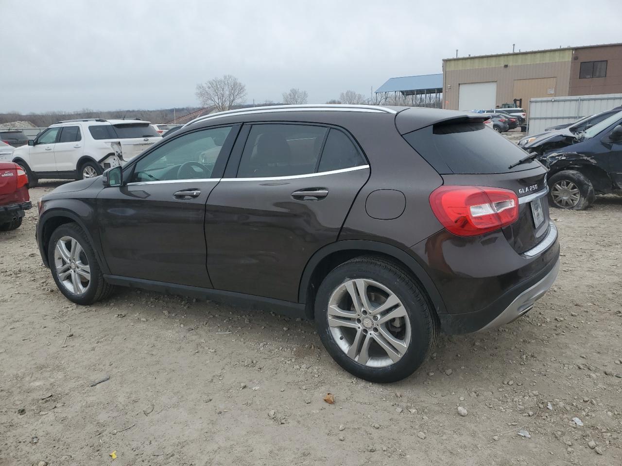 MERCEDES-BENZ GLA-CLASS 2015