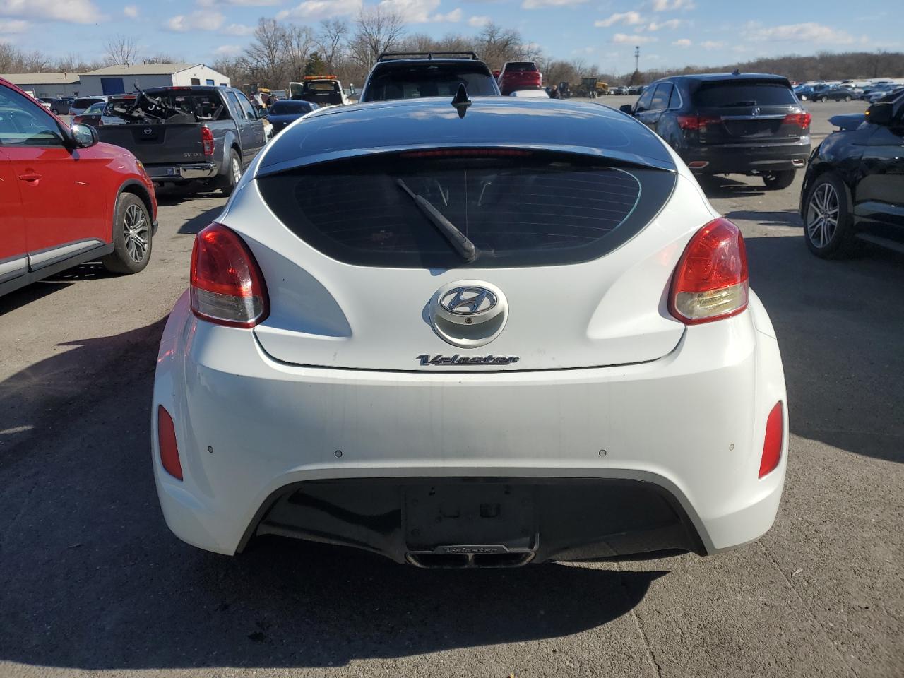 Hyundai Veloster 2013