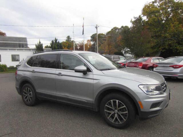 VOLKSWAGEN TIGUAN SE 2020 silver  gas 3VV2B7AX9LM020855 photo #1