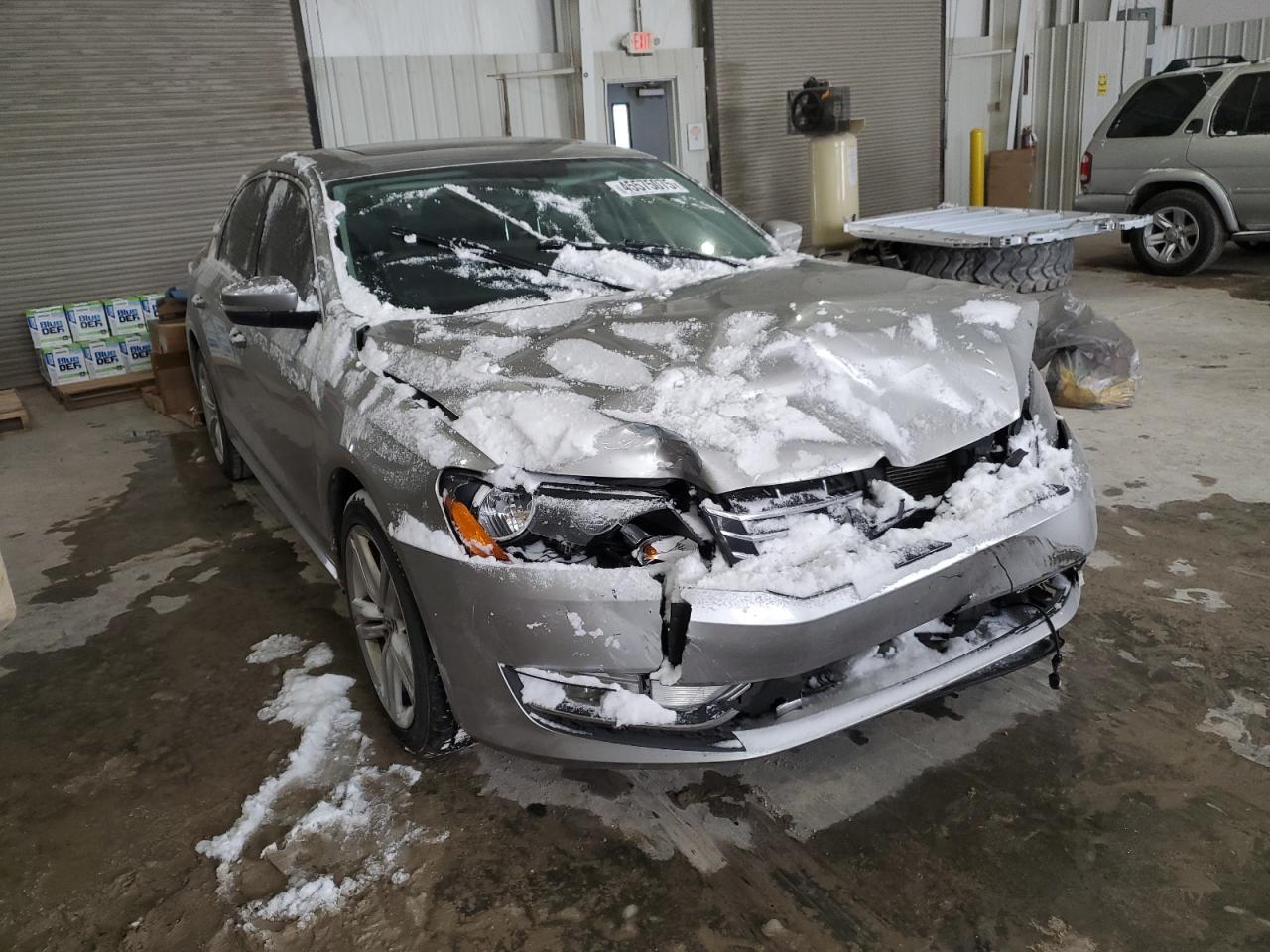 VOLKSWAGEN PASSAT SE