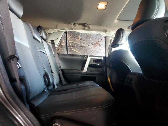2018 TOYOTA 4RUNNER SR - JTEBU5JR5J5586749