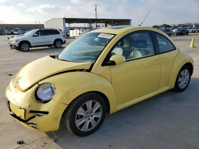 VOLKSWAGEN NEW BEETLE