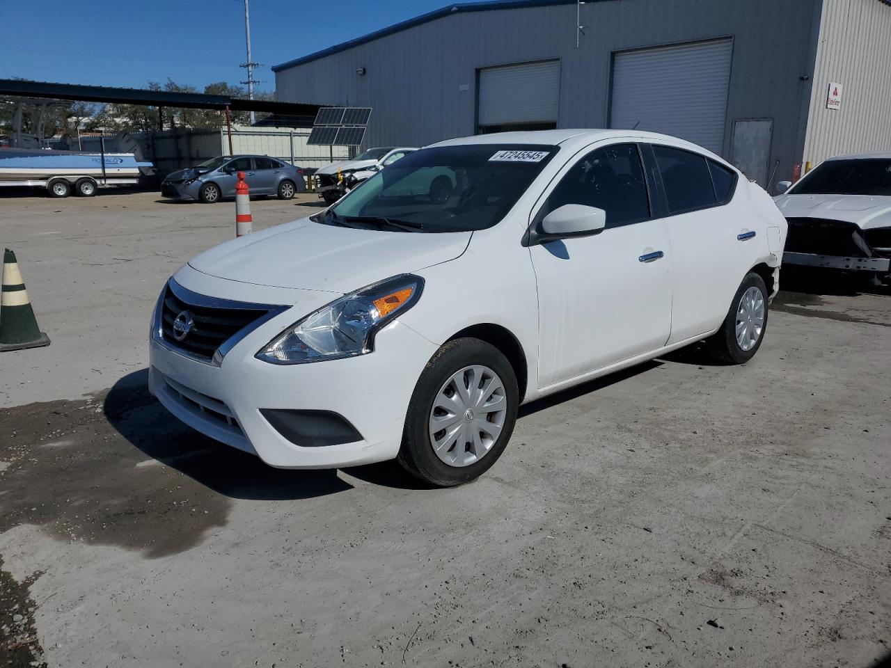 NISSAN VERSA S