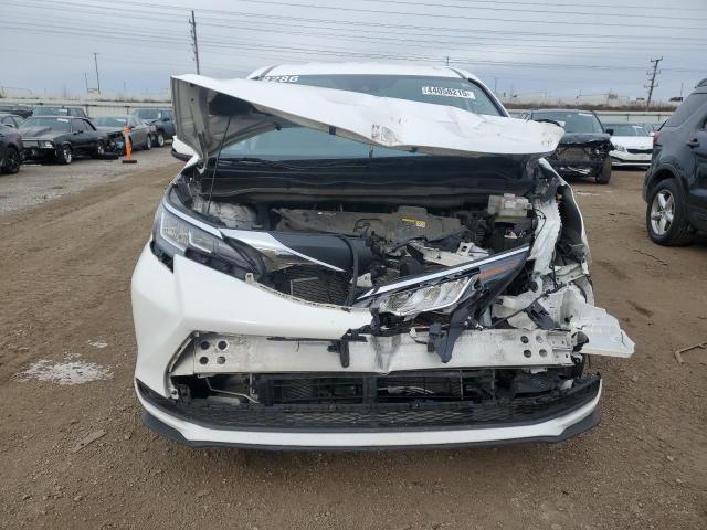 2022 TOYOTA SIENNA LE - 5TDKRKEC5NS075469
