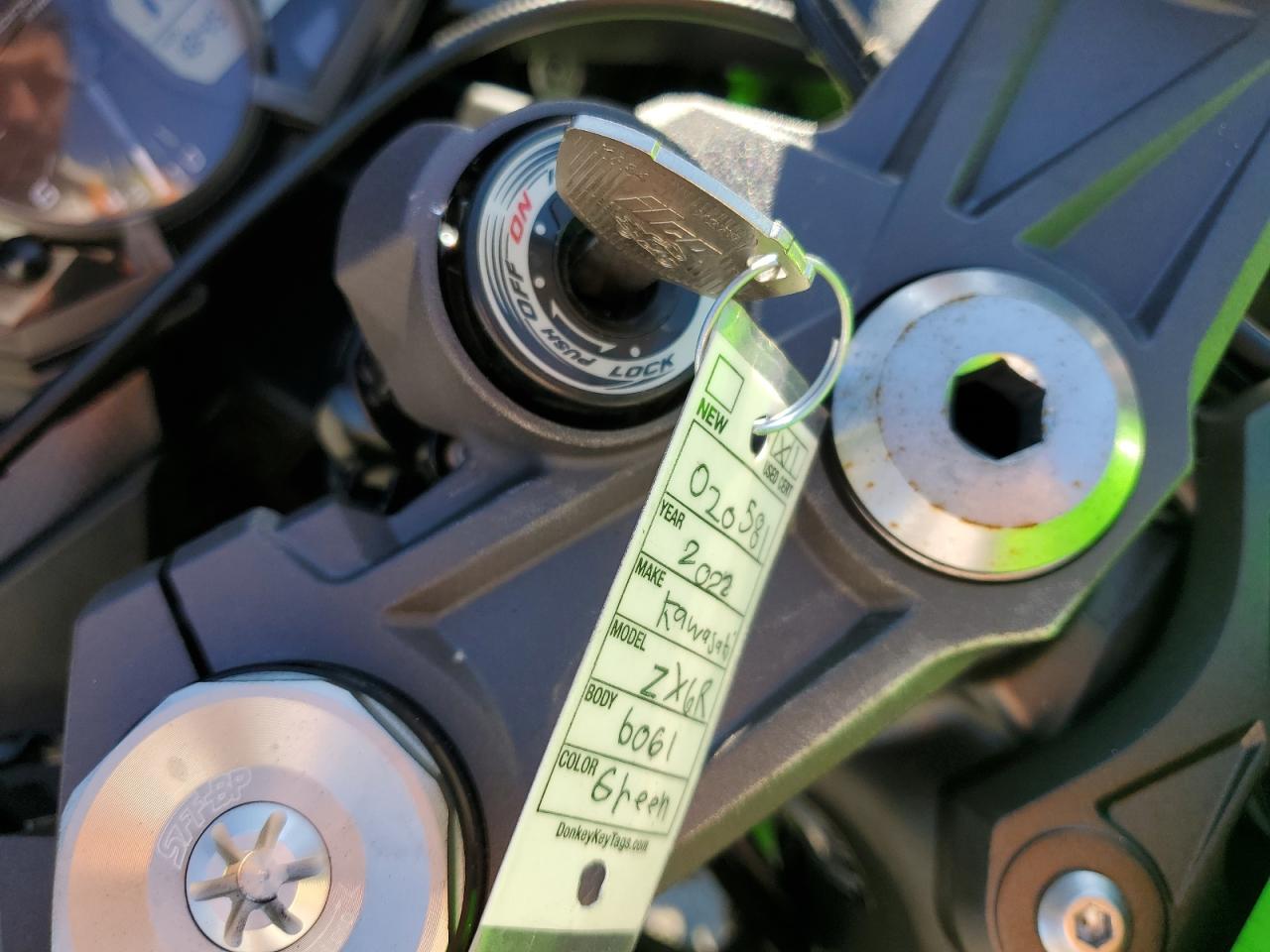 カワサキ ZX-14R ABS 2013モデル東南アジア仕様 DC電源