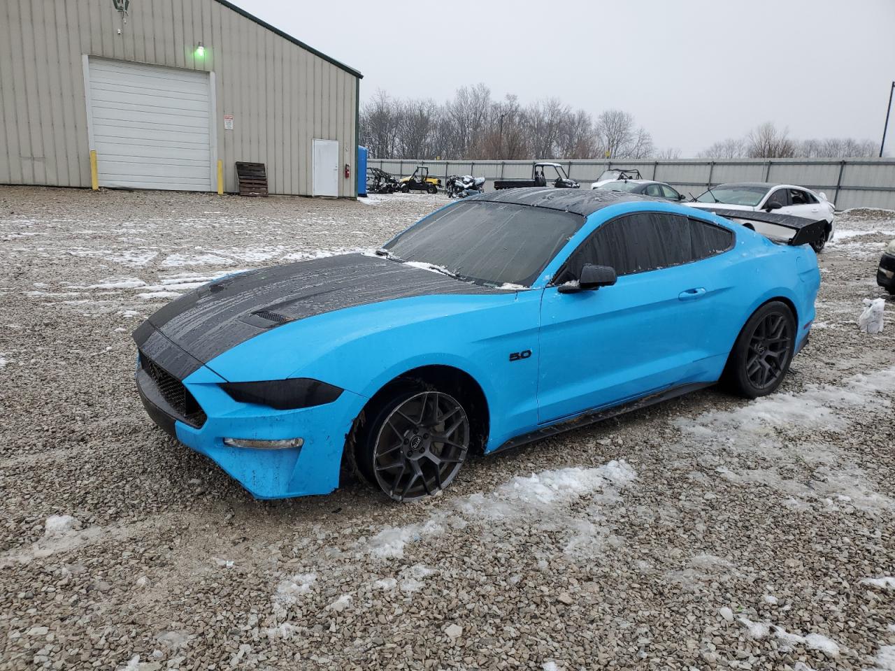 FORD MUSTANG GT
