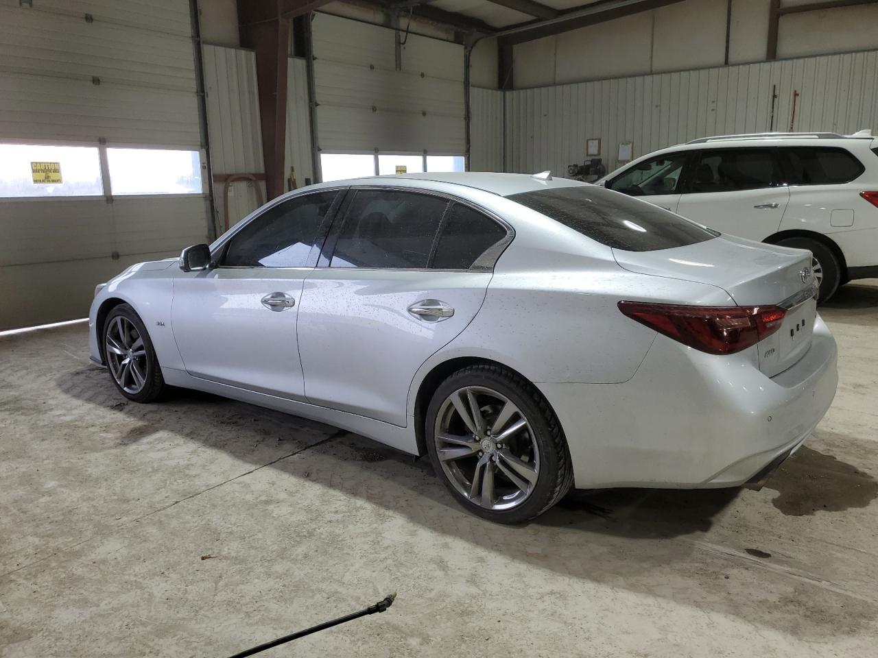 INFINITI Q50 LUXE
