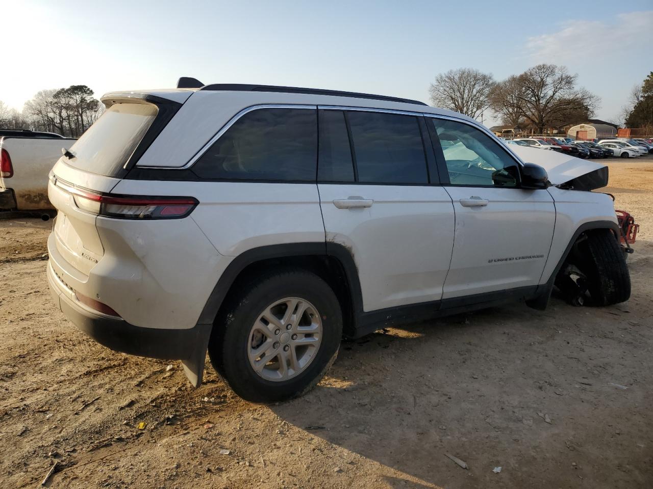JEEP GRAND CHEROKEE LAREDO